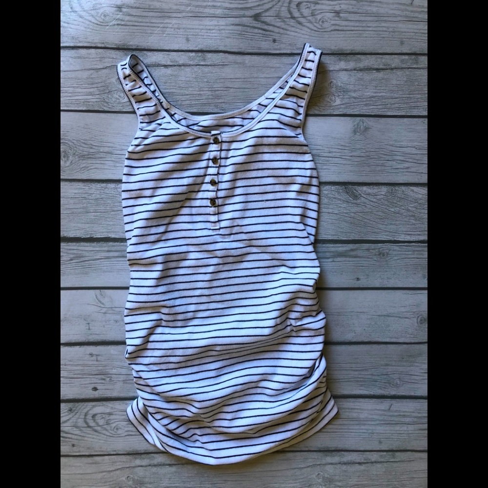 Old Navy maternity tank top size medium